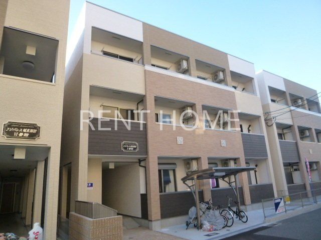 建物外観　２０１２年築