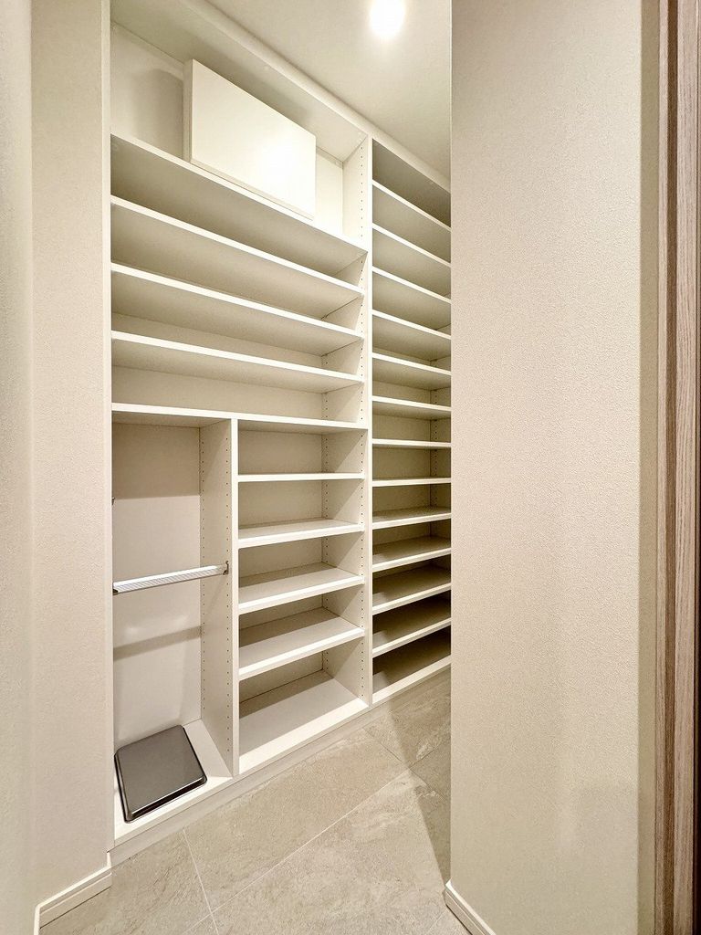 その他設備　シューズインクローゼット