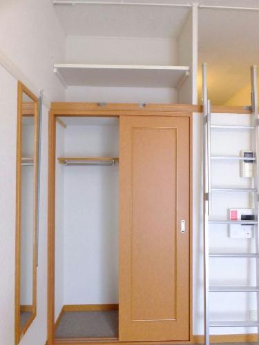 収納　クローゼット