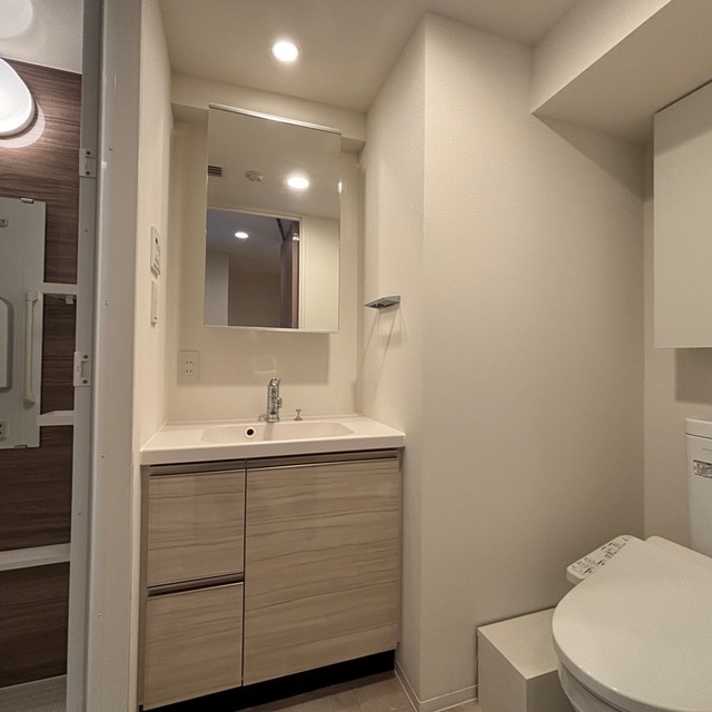 洗面設備　※写真は同タイプ住戸です。