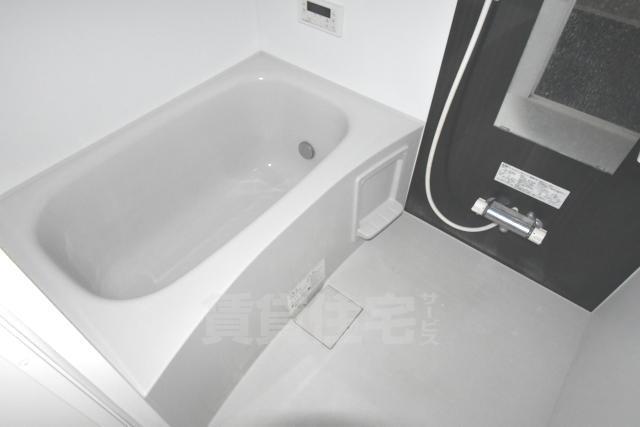 バス・シャワールーム　追い炊き機能付き