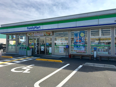 コンビニ　ファミリーマート鳥取古海店（コンビニ）まで499m