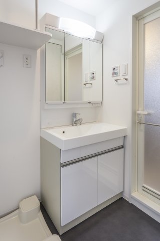 洗面設備　※参考写真