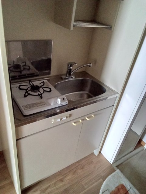 キッチン　同物件、別号室