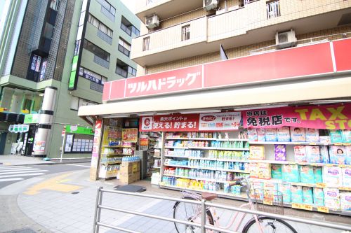 ドラックストア　ツルハドラッグ葛西駅前店（ドラッグストア）まで104m
