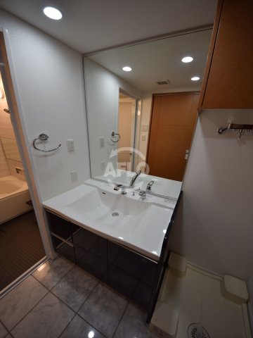 洗面設備　リーガル四ツ橋立売堀II　洗面脱衣所