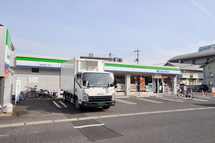 コンビニ　ファミリーマート岡山西川原一丁目店（コンビニ）まで1039m