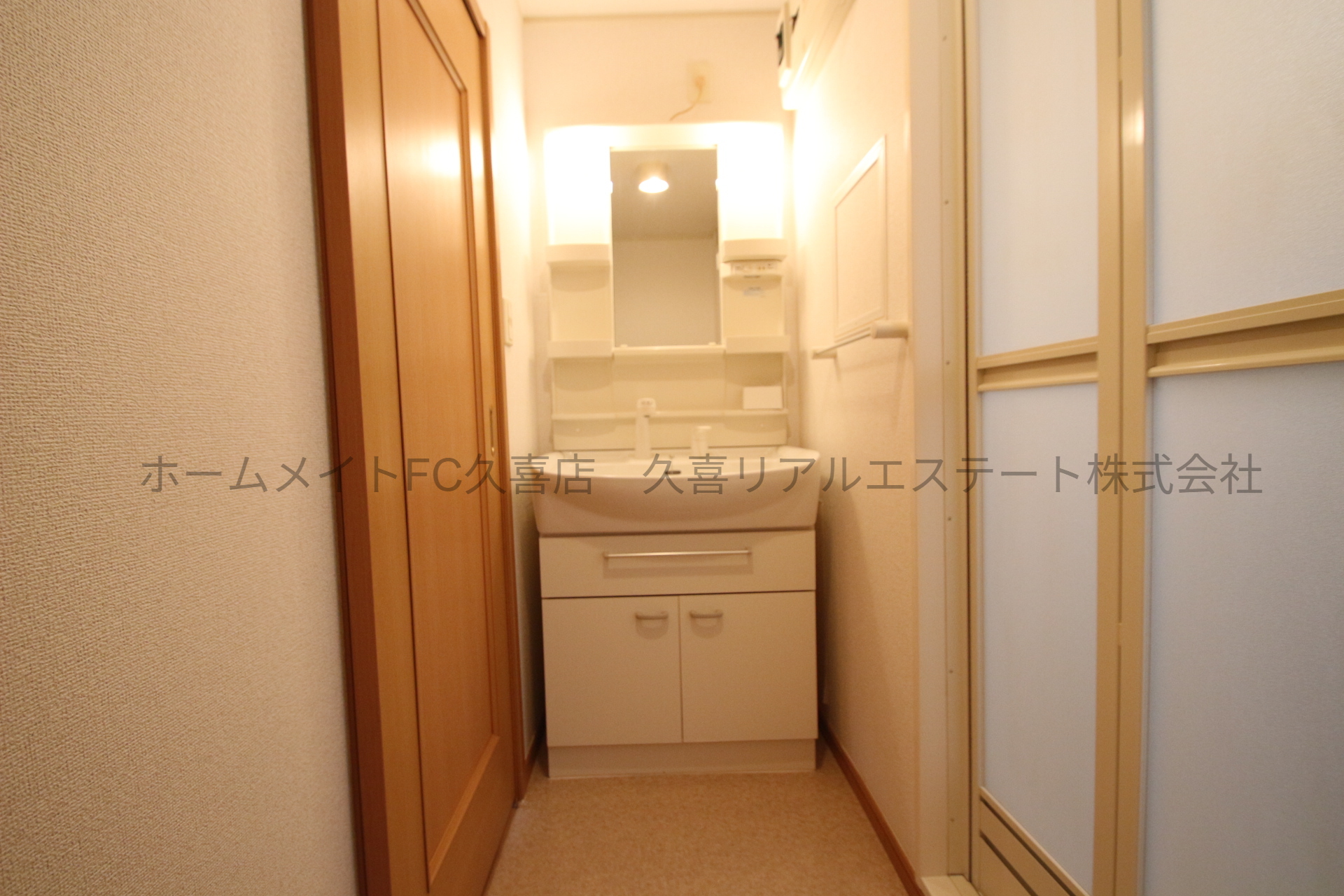 洗面設備　同施工会社同シリーズ別物件