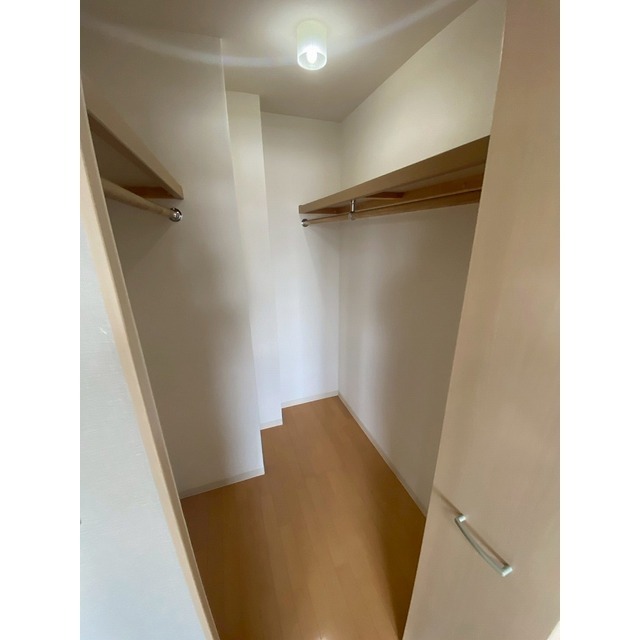 収納　ウォークインクローゼット