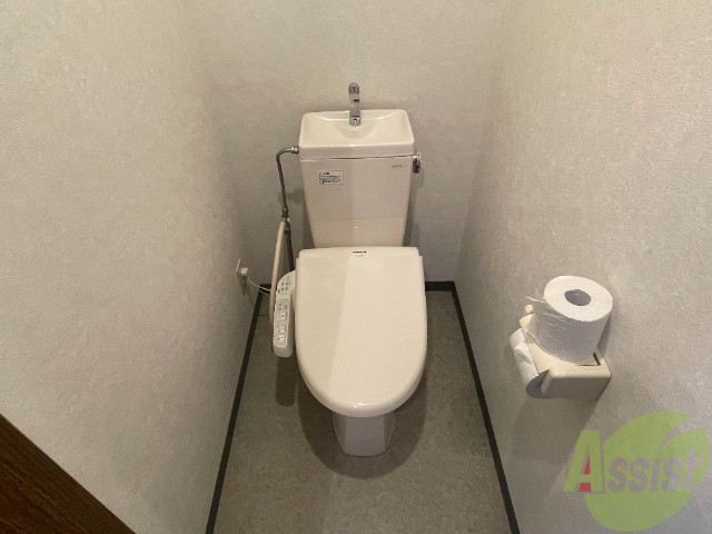 トイレ　トイレとお風呂が別なので清潔に使えて嬉しいですね。