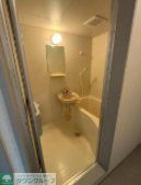 バス・シャワールーム　洗面