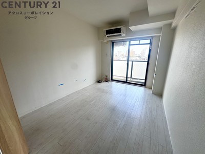 居室・リビング　南向きで明るいリビングです☆