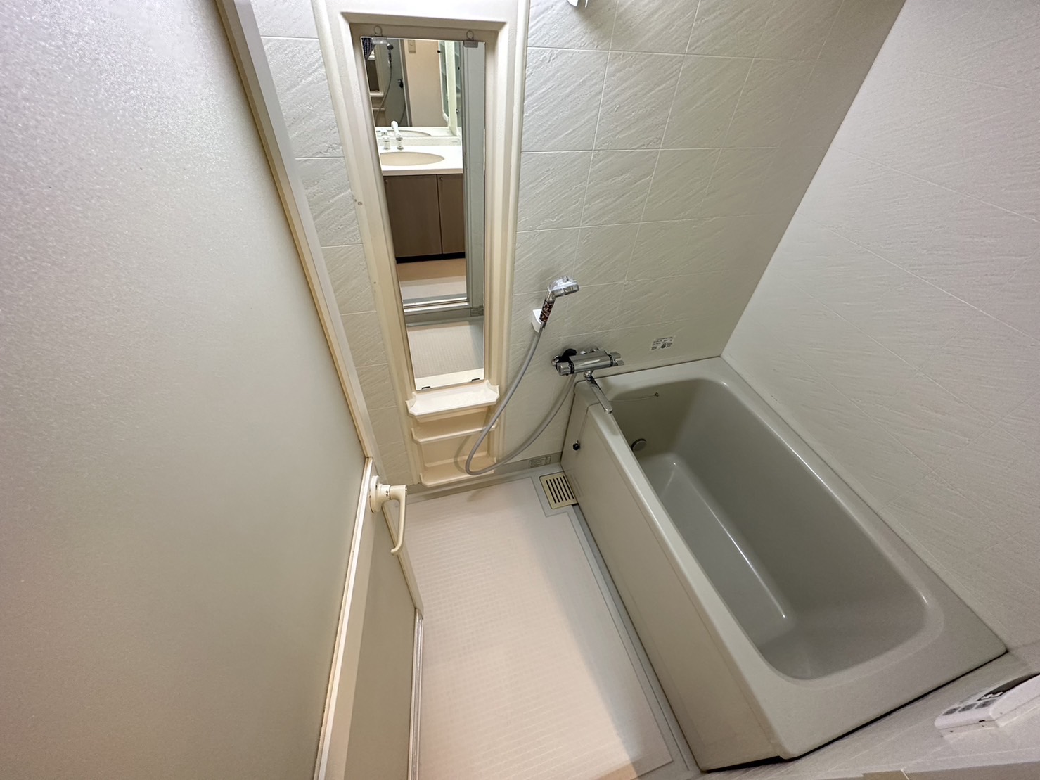 バス・シャワールーム　別号室参考写真です♪