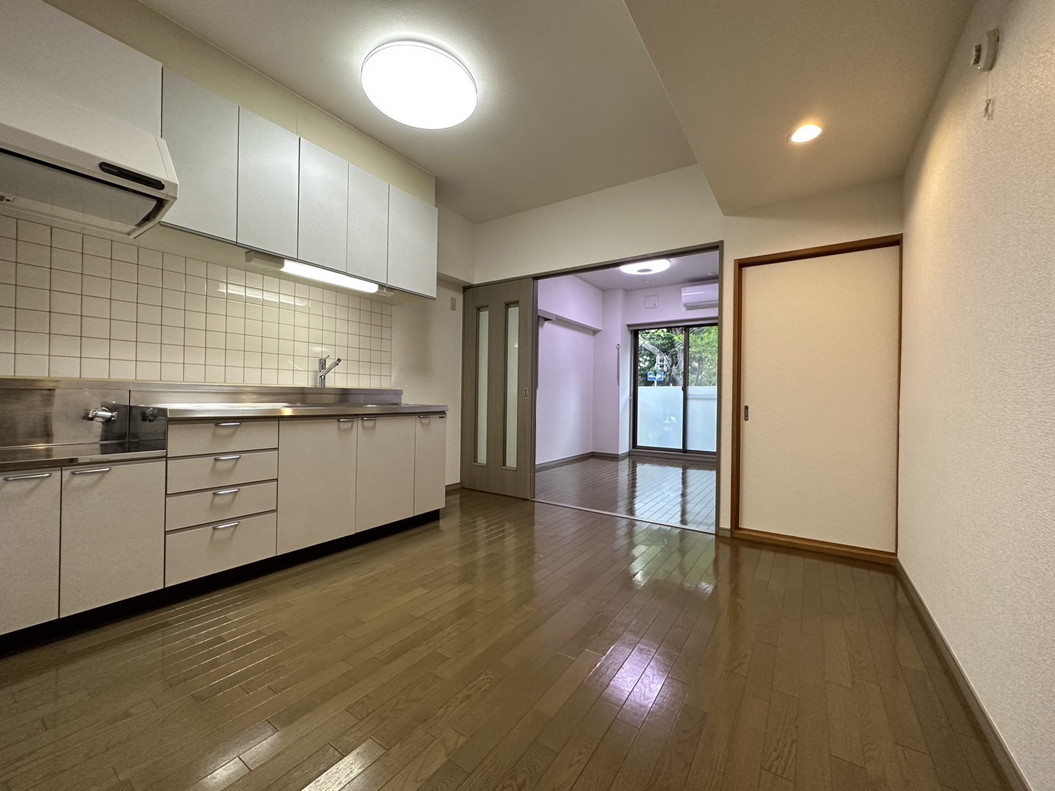 居室・リビング　別号室参考写真です♪