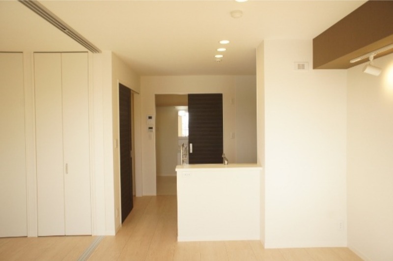 居室・リビング　図面と現状に相違がある場合には現状を優先