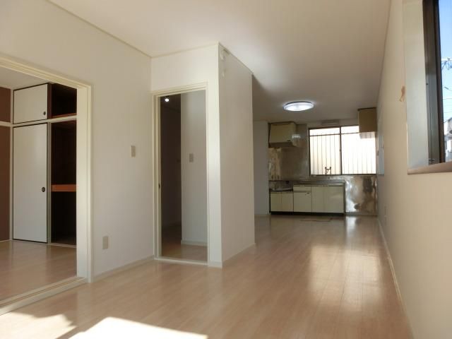 その他部屋・スペース　３面採光の広々１５帖ＬＤＫです