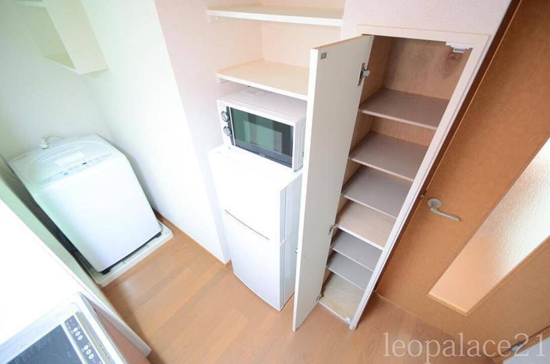 洗面設備　洗濯機置場