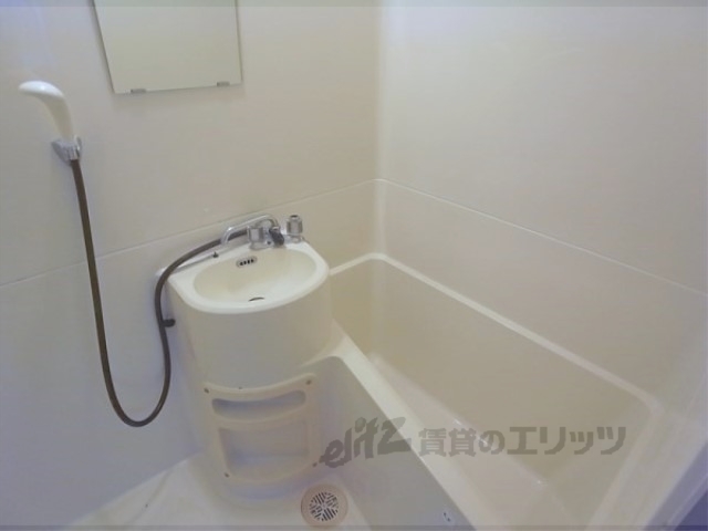 バス・シャワールーム　全体