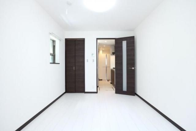 居室・リビング　室内