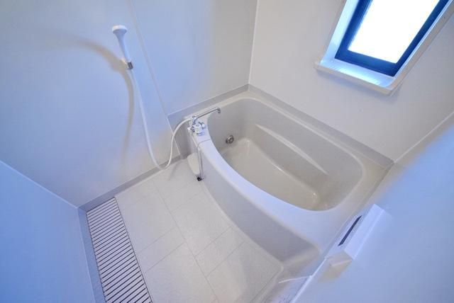 バス・シャワールーム　追い焚き付きバス