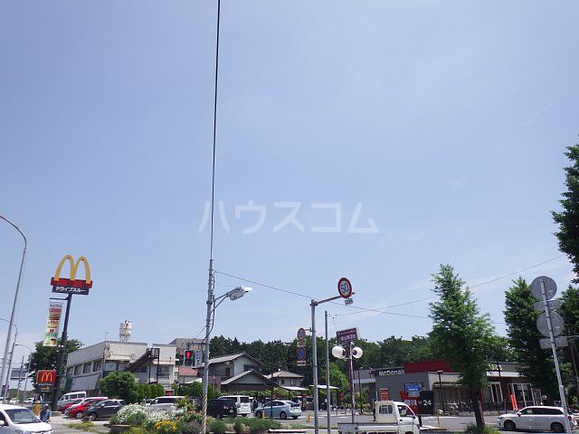 飲食店　マクドナルド５１号若松町店（飲食店）まで1108m