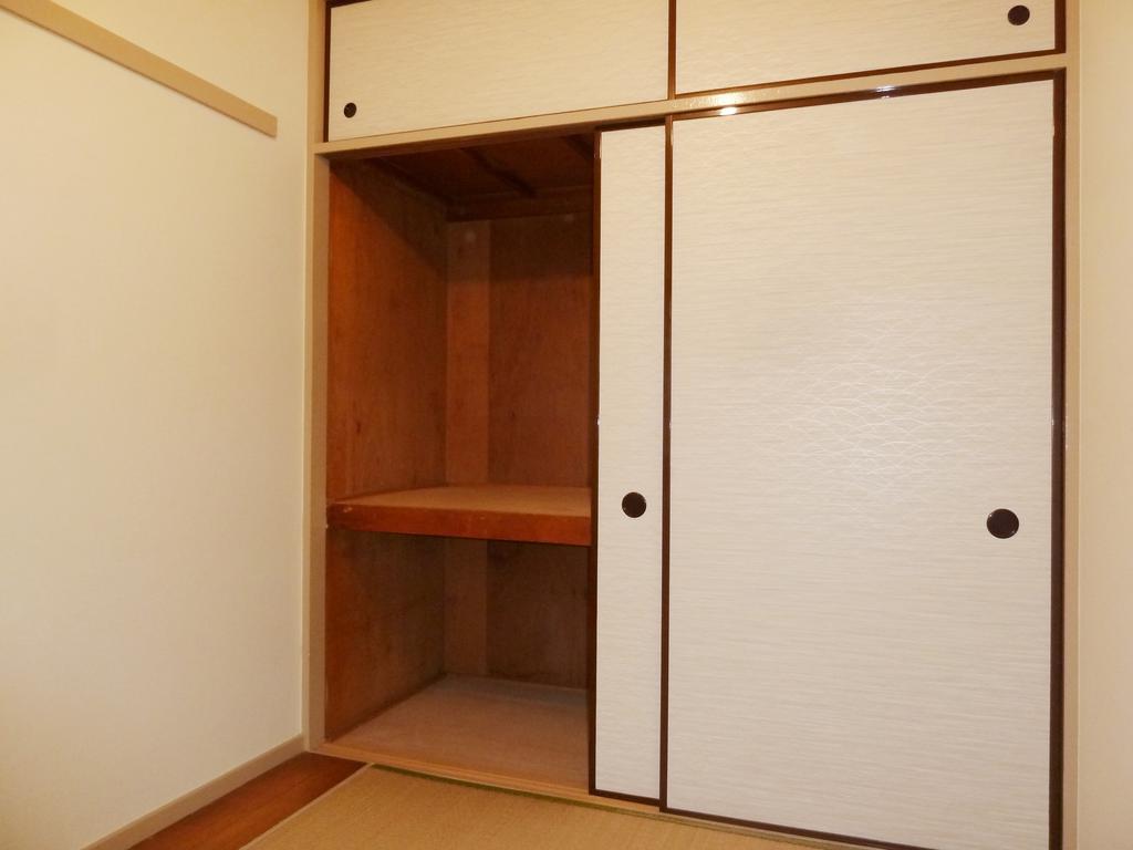 収納　和室押入　※別住戸の写真です