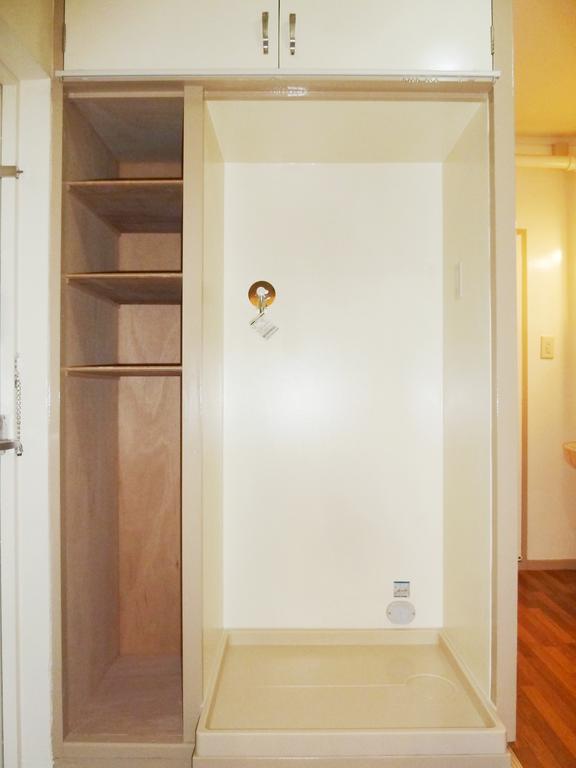 その他設備　洗濯機置場　※別住戸の写真です