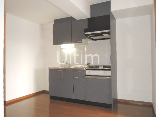 キッチン　別部屋のお写真です。ご参考までに！