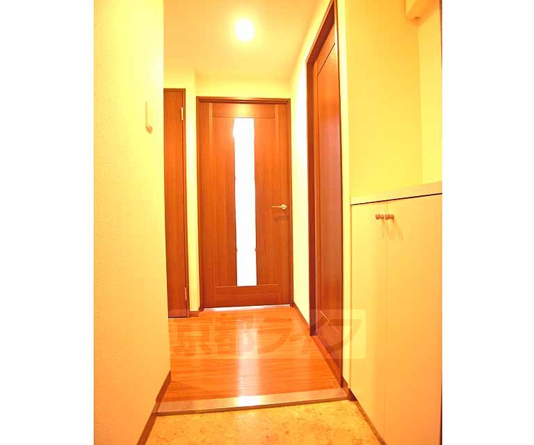 玄関　玄関です。