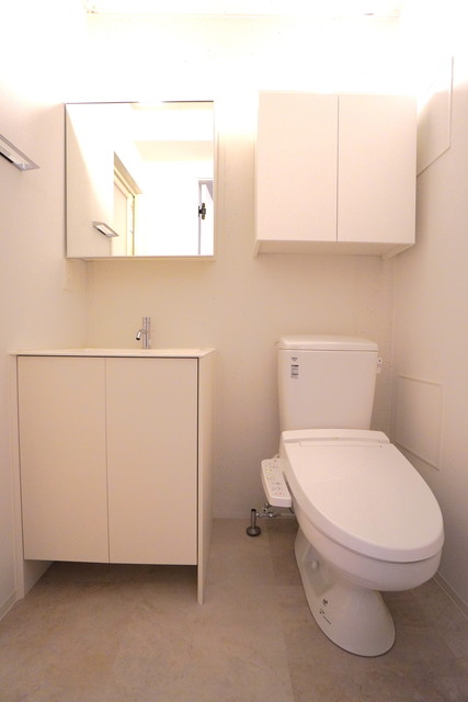 洗面設備　※写真は同タイプ住戸です。