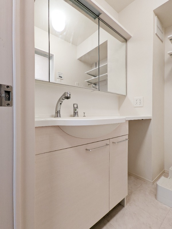 洗面設備　図面と現状に相違がある場合には現状を優先