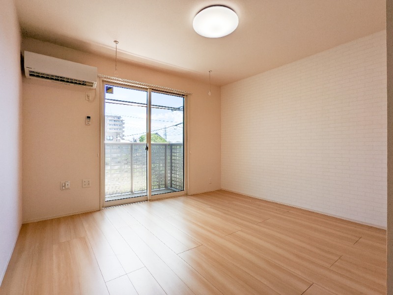 居室・リビング　図面と現状に相違がある場合には現状を優先