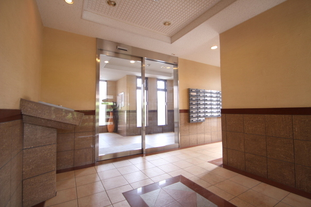 エントランス　エントランス