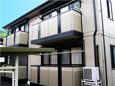 建物外観　緑豊かな場所です。