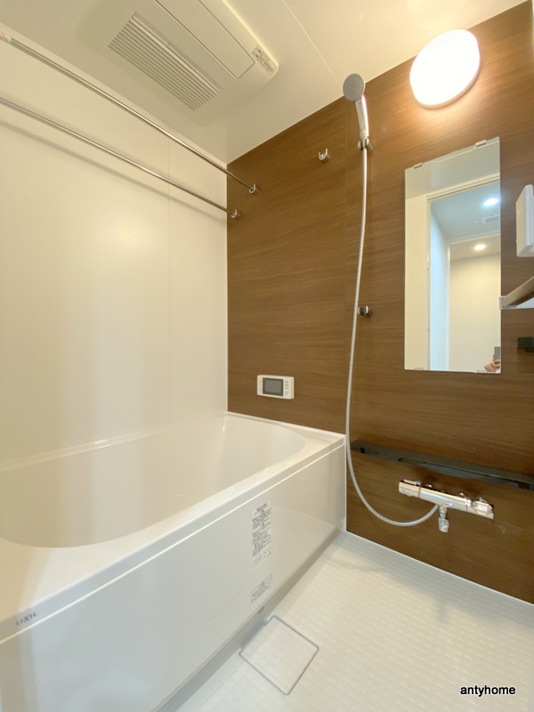 バス・シャワールーム
