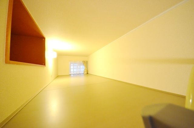 居室・リビング　※同タイプの別室によるイメージです。