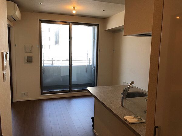 居室・リビング　※別部屋の参考写真です。