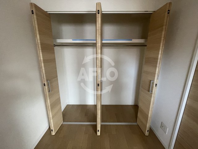 収納　シャンテ与力町　クローゼット