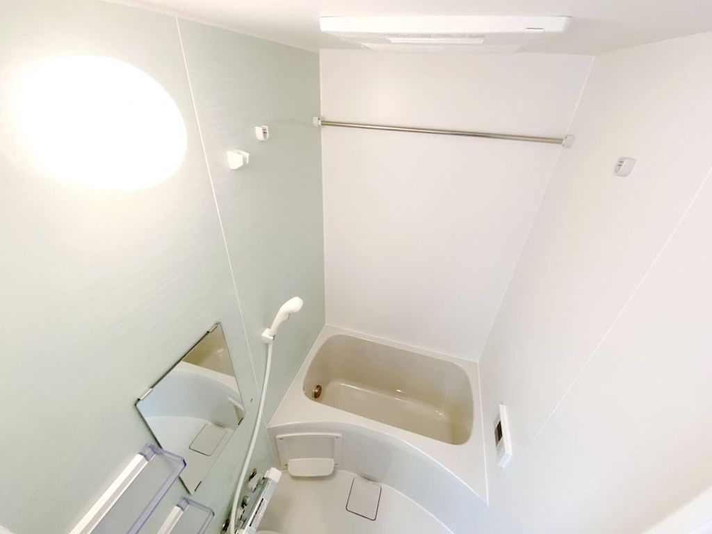 バス・シャワールーム　★追い焚き・浴室乾燥機付き★