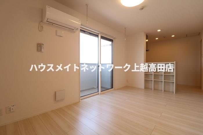 居室・リビング　リビング