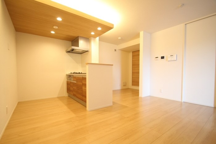 居室・リビング　リビングは広々12.47帖♪カウンターキッチンです♪