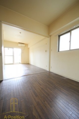 居室・リビング　ウィステリア西梅田