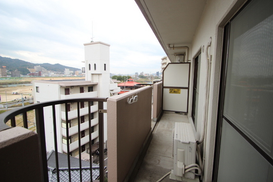 バルコニー　※別部屋の写真です