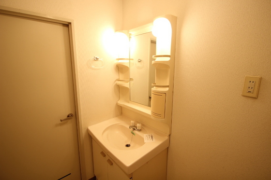 洗面設備　※別部屋の写真です