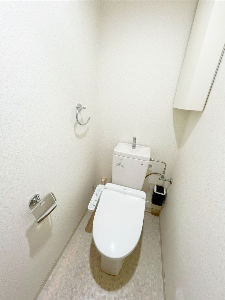 トイレ　トイレ