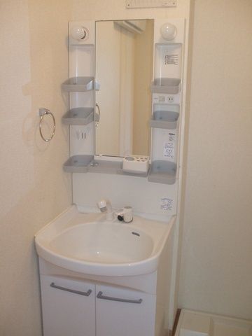 洗面設備　★★シャンプードレッサーついてます★★