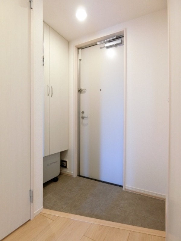 玄関　図面と現状に相違がある場合には現状を優先