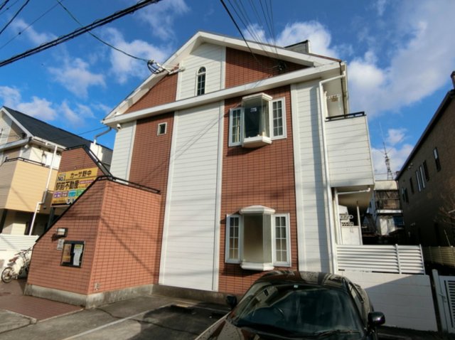 建物外観　落ち着いた雰囲気の外観です