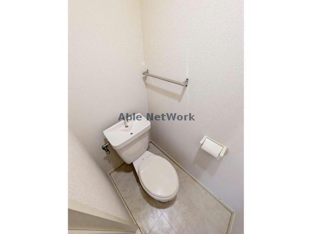 名鉄西尾線 西尾駅 徒歩13分 2階建 築36年のトイレ写真