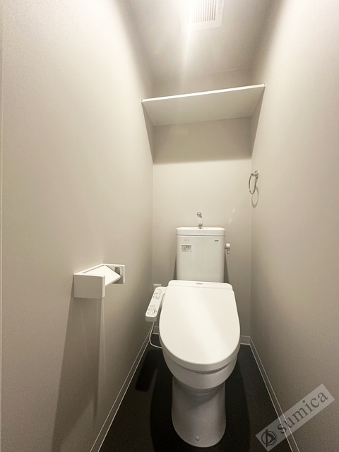 トイレ　温水洗浄便座付き♪♪